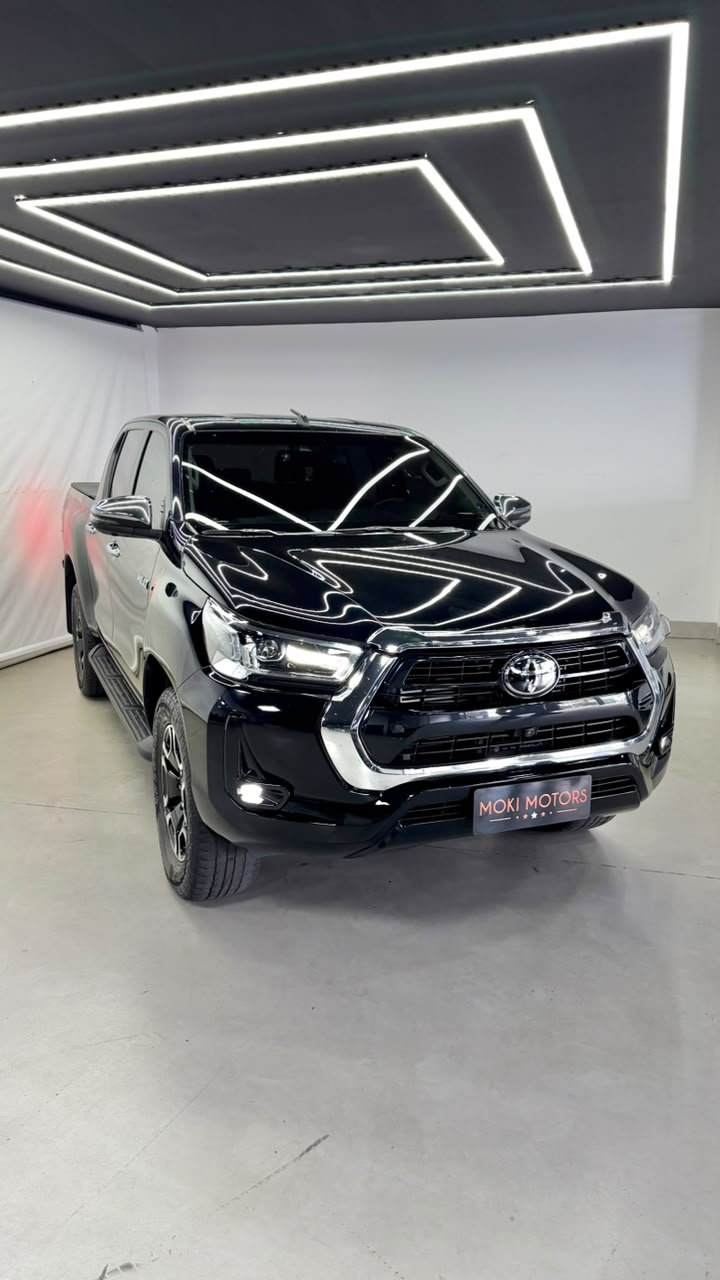 Toyota Hilux CDSRXA4FD 2021/2022 2022 seminovo à venda em Goiânia