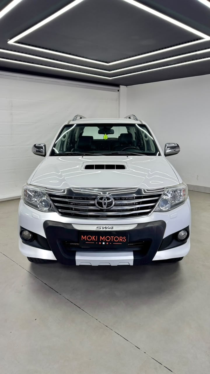 Toyota SW4 Srv - foto 2