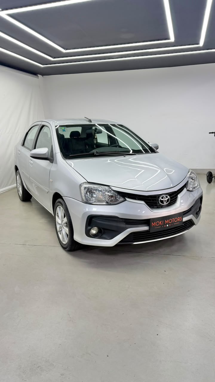 TOYOTA TOYOTA ETIOS SD XS 15 AT 2018 2018 seminovo à venda em Goiânia