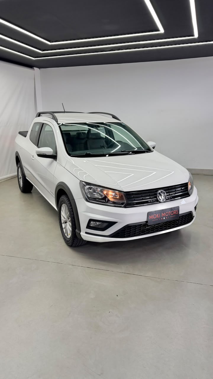 VOLKSWAGEN VOLKSWAGEN SAVEIRO CD HIGHLINE 2017 2017 seminovo à venda em Goiânia